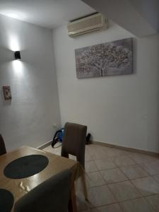 Apartment in Kampor with sea view, terrace, air conditioning, Wi-Fi (4610-5)