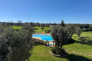 2 Bedroom Apartment with pool view at Gramacho Golf
