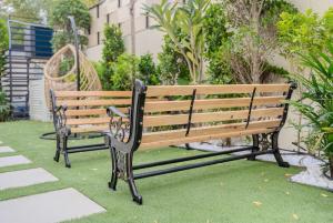 Private Pool Villa in Sharjah - Green Gem - BBQ Pit - Maid Room