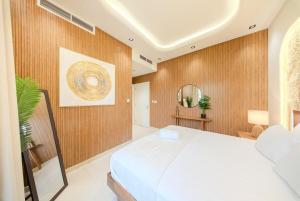 Private Pool Villa in Sharjah - Green Gem - BBQ Pit - Maid Room