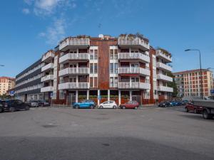 Xenia Milano - Studio at Via Boncompagni 7