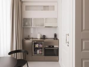 Lesi City Guide Hotel