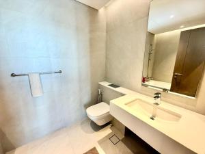 Stunning 2BR Villa in Danah Bay with Private Beach