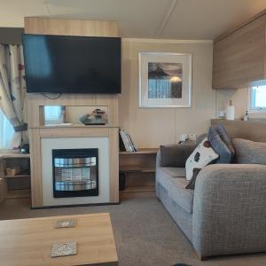 Our Retreat By The Waves