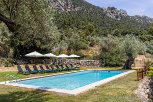 Honor - Rustic villa for 16 people