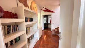 Casa con jardín a 45 metros de la playa. ES.