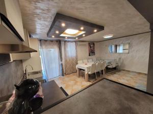 Apartments Monterosso with parking space