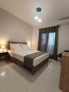 Elena Apartments & Studios