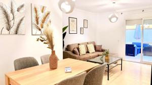 Room City Estepona M Mendez 2BR parking beach