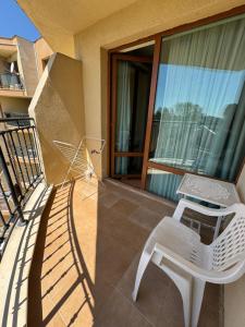 Amadeus1 - 37B Large Apartment