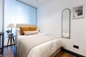 Manchester City Base Steps from Attractions