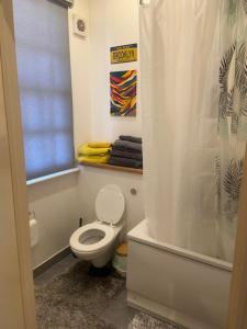 Listed Building close River Themes