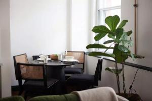 Manchester City Retreat Prime Location