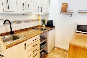 Apartamento Paseo Marítimo frente el mar con terraza y parking