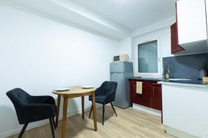 Studio near Lyon, Transportation and Shops - Entire place is yours