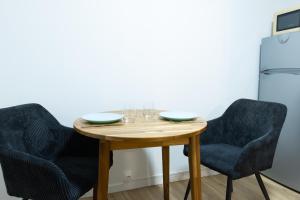 Studio near Lyon, Transportation and Shops - Entire place is yours