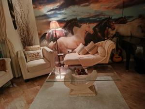 Canalside Chic Your London Escape Starts Here! WIFI and Airport Transfers