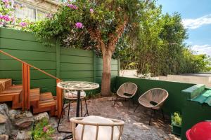 Ocean View Retreat - Private Jacuzzi Terrace Gem