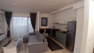 Apartment for rent with 3 rooms close to university 20