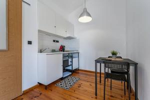Wake up with the Sea Breeze- House with pool AP3