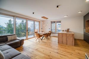 Premium Apartment Energy with Private Indoor Parking