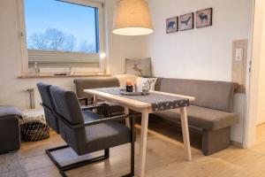 PrimeLoft "Skiwiese" - Maisonette - Balkon - modern & geräumig - Parkplatz - bis 6 Pers - Familien
