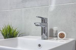 Close to Everything Your Oporto Terrace PRM 1T