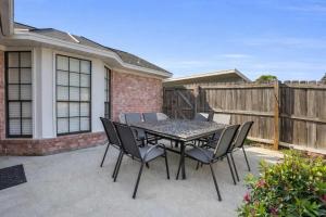 Comfortable 2BR Near Gunter AFB & Whitewater