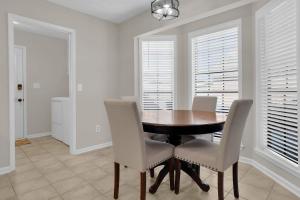 Comfortable 2BR Near Gunter AFB & Whitewater