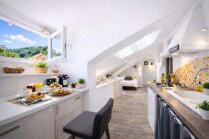 Studio duplex atypique CLIMATISATION, parking, lit double, Netflix, 500m centre - Gîtes La Tarine - LABEL GÎTE DE FRANCE