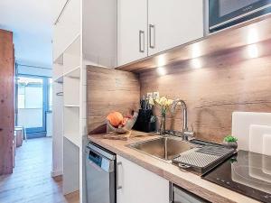 Apartment Les Olympiades-3 by Interhome