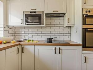 2 Bed in Bakewell 92470
