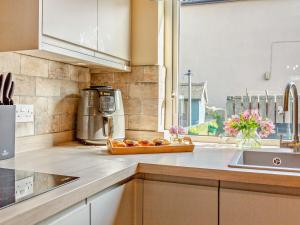 2 Bed in Seahouses 92880