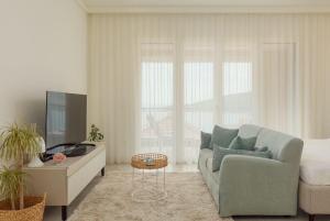 Unique Waterfront Studio - Marina Village