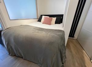Nice studio Shepherds Bush London near everything