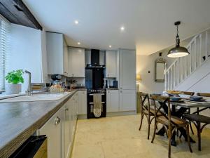 2 Bed in Cheltenham oc-92085