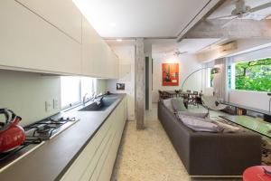 Rio202 - 2 Bedroom apartment in Leblon