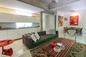 Rio202 - 2 Bedroom apartment in Leblon