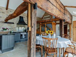 2 Bed in Broadway oc-62262