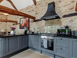 2 Bed in Broadway oc-62262