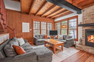 Chalet 9019 Chemin des Alpages by Les Chalets Alpins