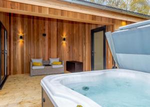 Elton Furze Retreats