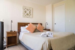 Chic 1BR in Centro Steps from Metro & Attractions