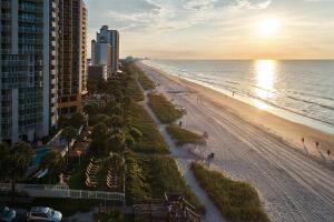 Beach Bum Haven 9th Flr Oceanfront with Breakfast