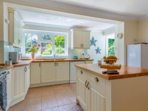 4 Bed in Dorchester oc-dc133