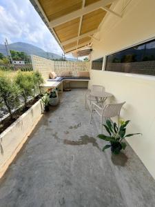 Sleek 1BR Spacious Home with terrace in a Quiet & Central Location