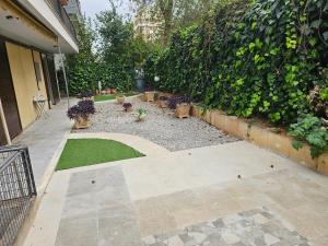 Maris Classic Living By Arman