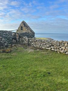 Snowdonia coastal getaway ideal for groups up to 6