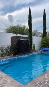 Hermosa espaciosa casa de campo con alberca