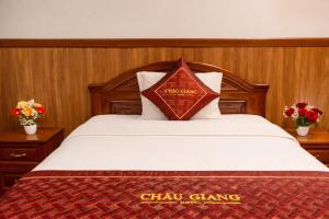 Balcony Standard Room - Châu Giang Hotel